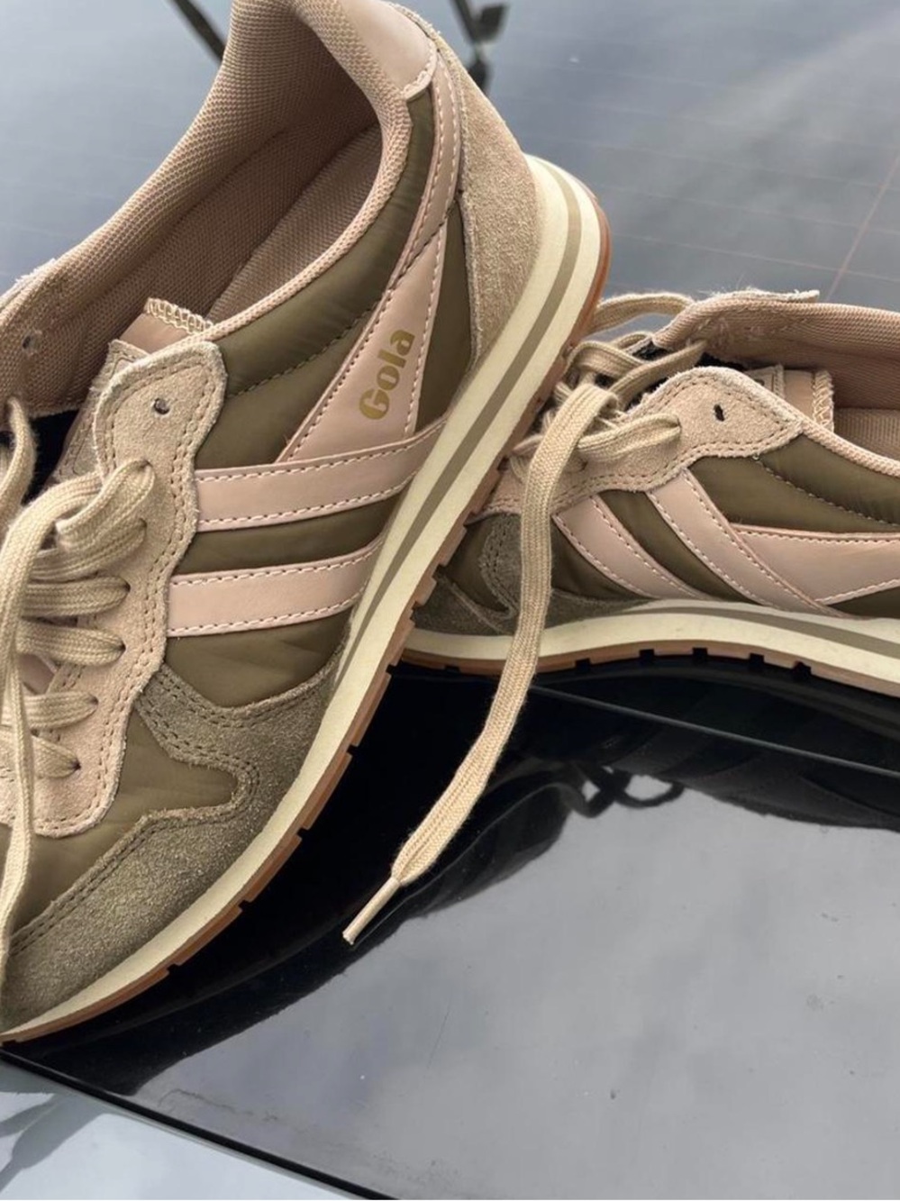 Gola Women’s Olive Green & Blush Retro Sneaker